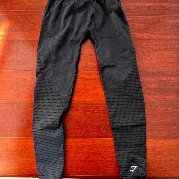 Gymshark leggins - Picture 2 of 3